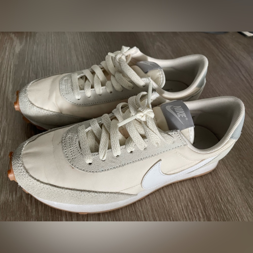 Nike womens daybreak 6.5